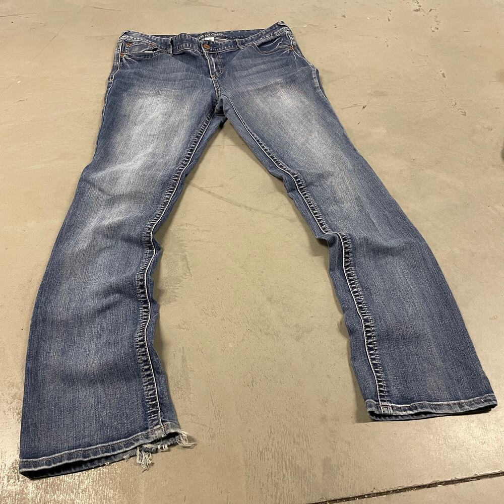 Y2K Maurice’s low rise bootcut jeans 36x33